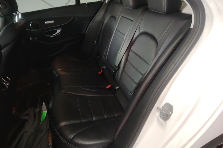 奔驰C级 2017款 改款 C 180 L 时尚型运动版中控内饰21