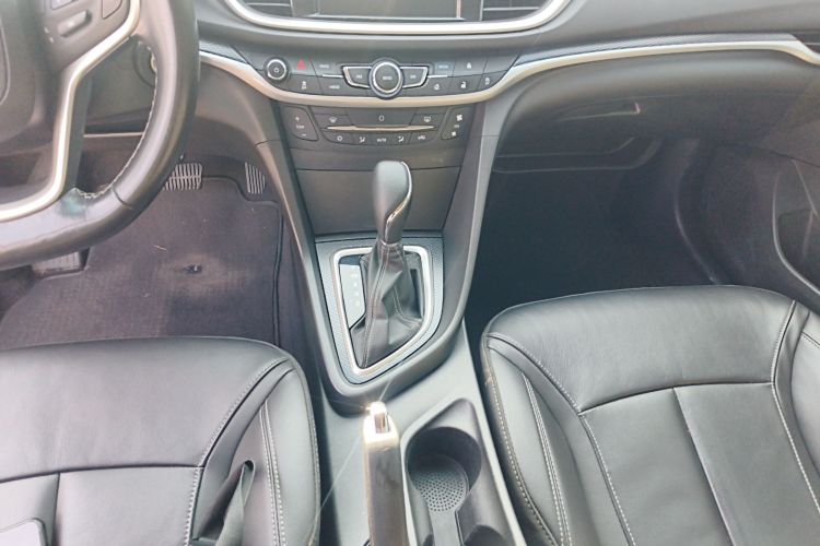 别克 英朗 2019款 18T 自动互联精英型 国VI中控内饰18