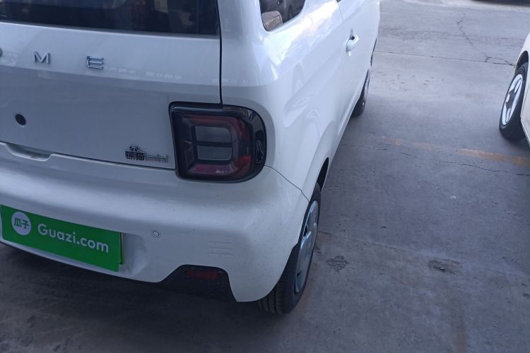 吉利银河 2024款 熊猫mini 200km 耐力熊车身外观9