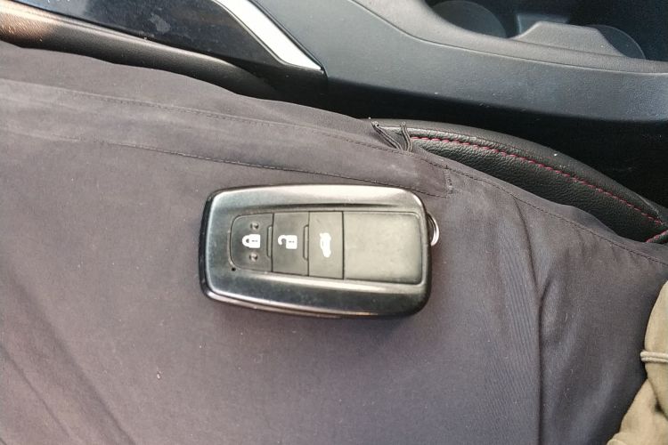 丰田 雷凌 2019款 185T CVT豪华版 国VI中控内饰11