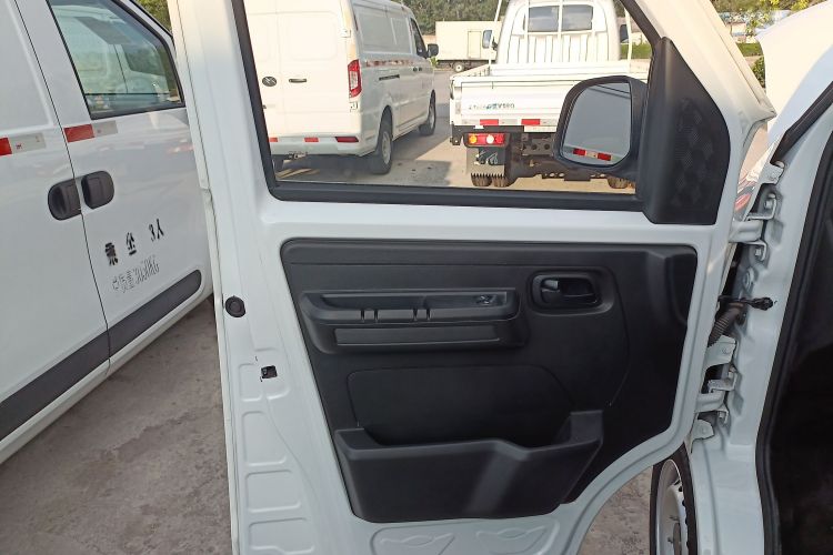 江汽集团 蓝猫 2023款 M1 中创新航 38.64kWh 精英版中控内饰7007