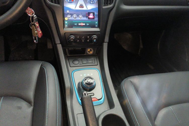 北汽新能源EU 2018款 EU快换乐途版局部细节18