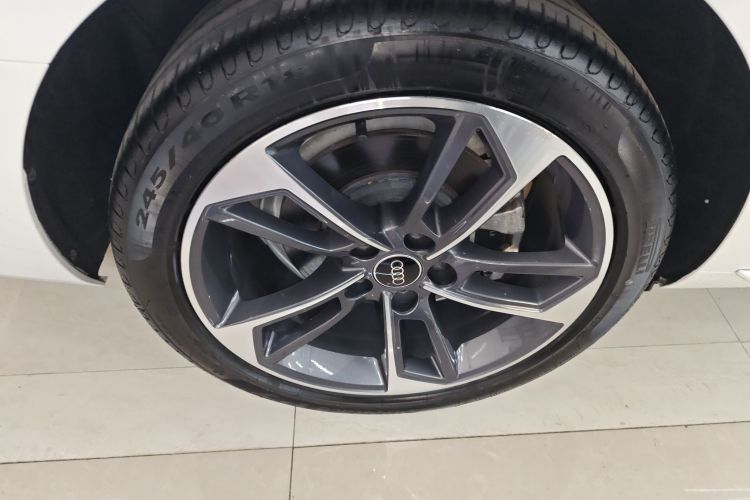 奥迪A4L 2024款 40 TFSI 时尚动感型车身外观6008