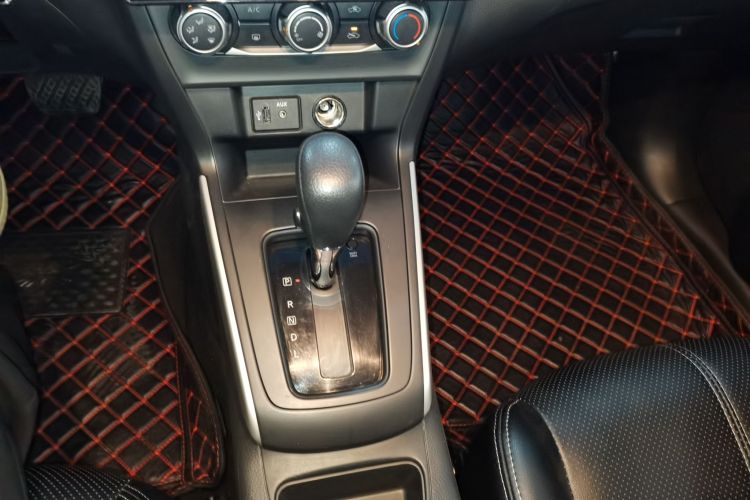 日产 轩逸 2022款 经典 1.6XE CVT舒适版中控内饰18