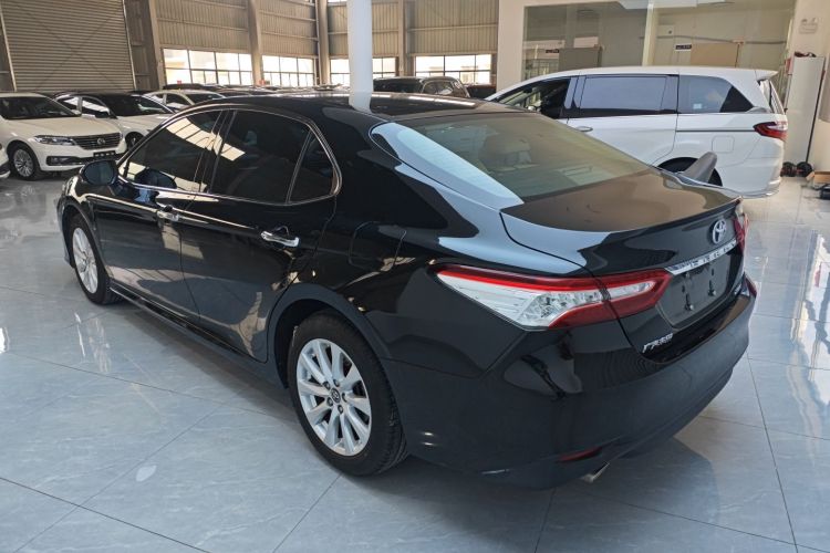 丰田 凯美瑞 2019款 2.0G 豪华版 国VI车身外观4