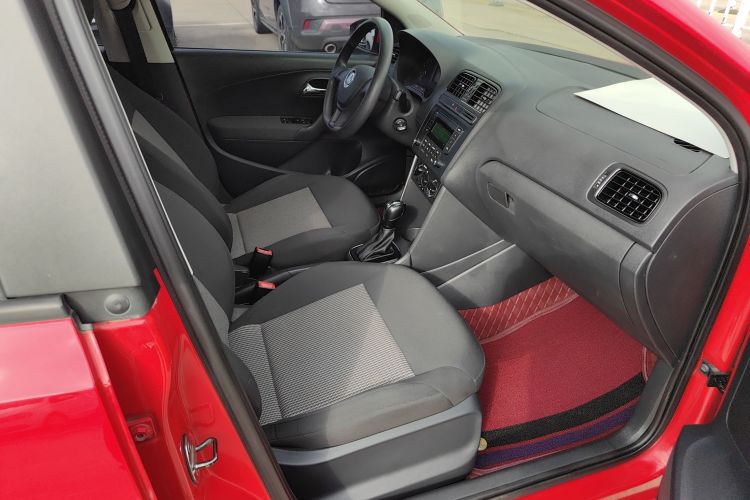 大众 Polo 2016款 1.4L 自动风尚型局部细节41