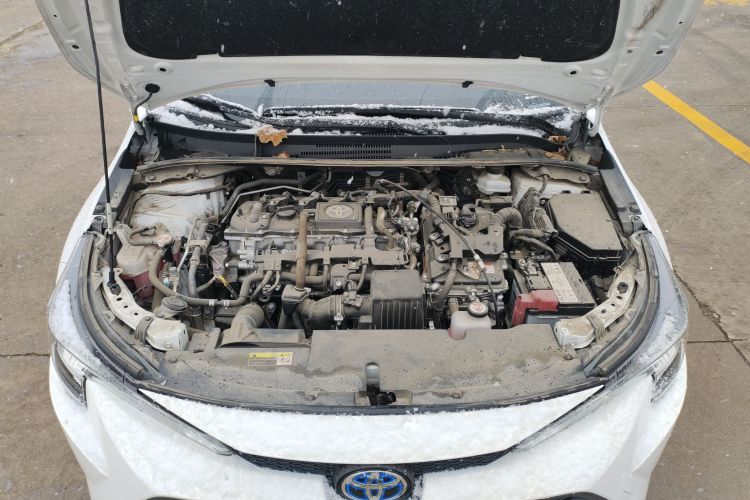 丰田 雷凌 2023款 智能电混双擎 1.8L 领先版局部细节24