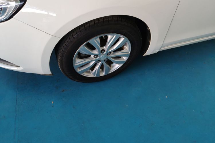 别克 英朗 2019款 15T 双离合互联精英型 国VI车身外观6007