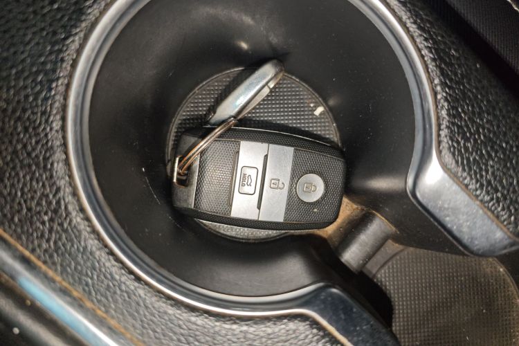 起亚KX5 2016款 1.6T 自动两驱DLX中控内饰11