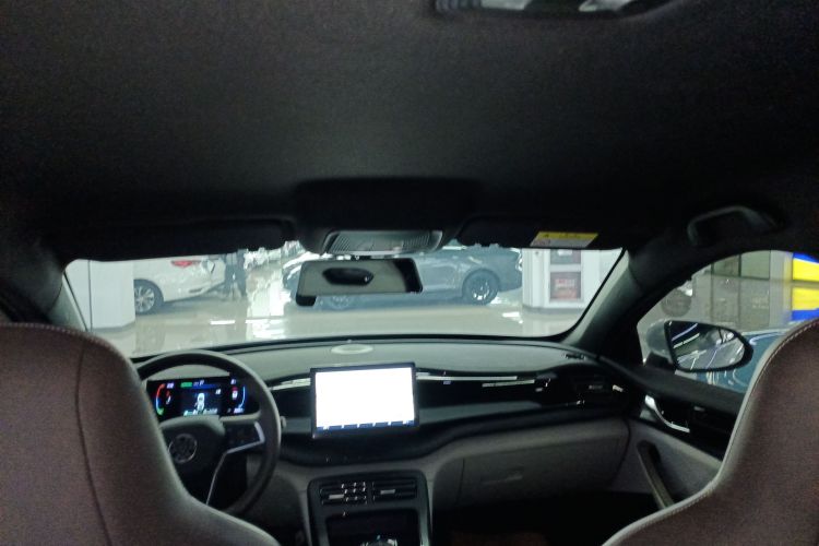 比亚迪 秦PLUS 2024款 荣耀版 DM-i 55KM领先型中控内饰22