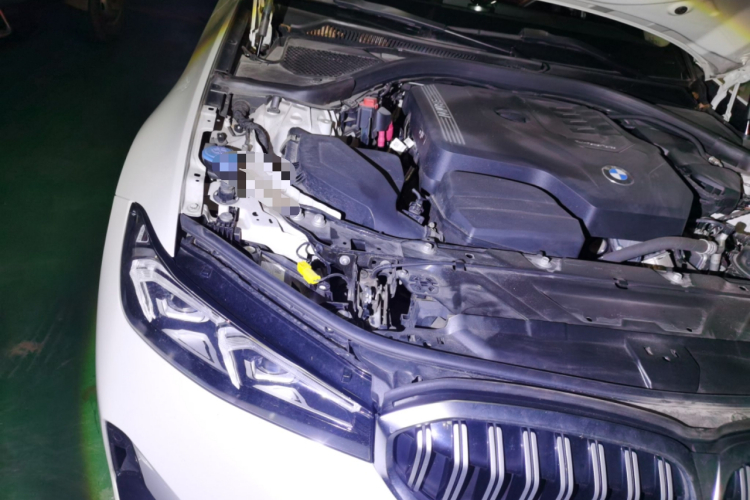 宝马3系 2023款 320Li M运动套装局部细节9006