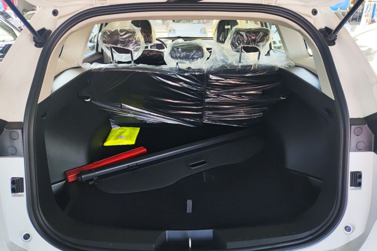 哈弗H6 2024款 1.5T 两驱经典版机舱底盘23