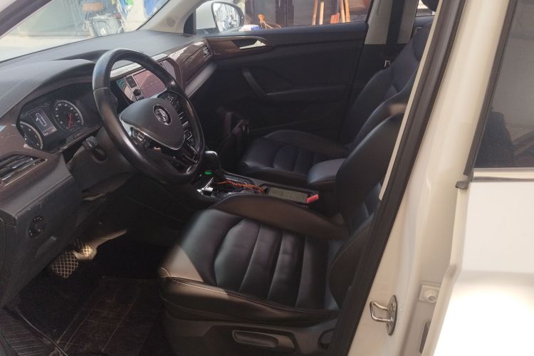 大众 途岳 2019款 280TSI 两驱豪华版 国VI中控内饰19