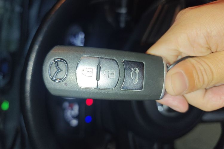 马自达3 昂克赛拉 2017款 三厢 1.5L 自动舒适型 国V中控内饰11