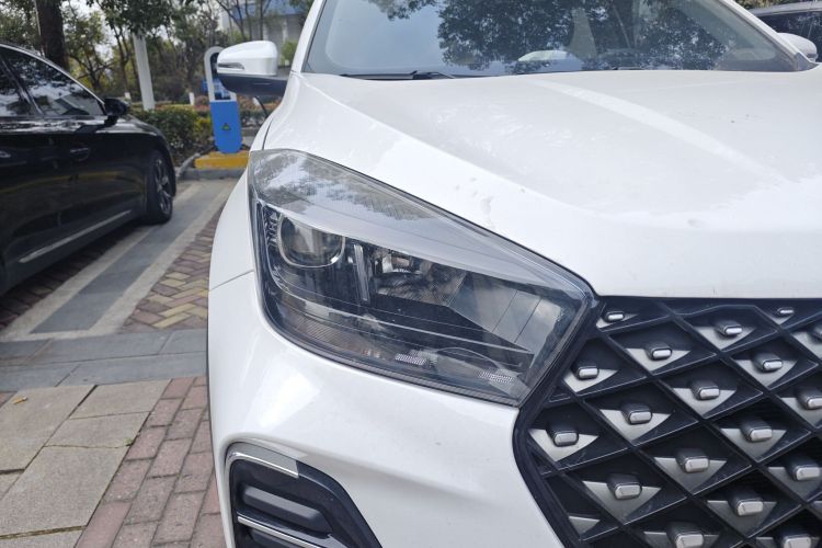 奇瑞 瑞虎5x 2025款 1.5L CVT卓越版车身外观8