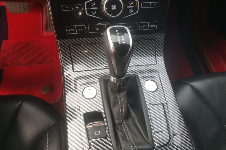 红旗H5 2019款 30TD 灵动版中控内饰18