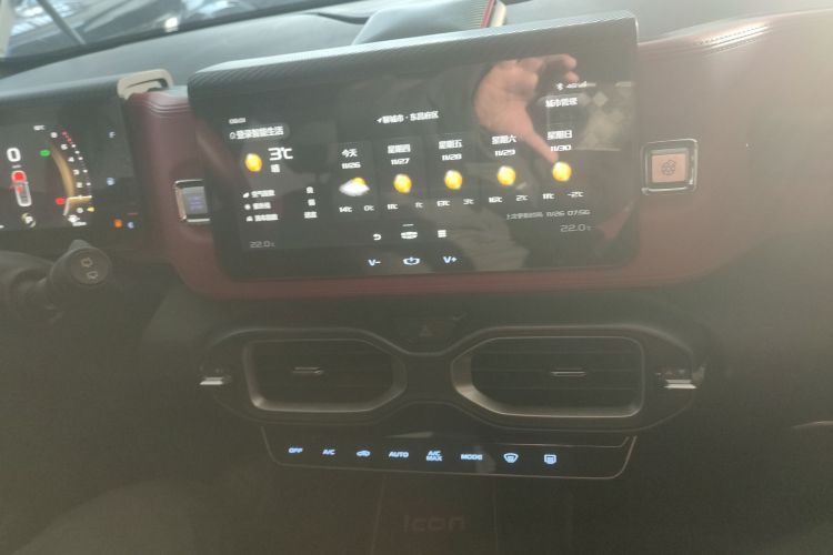 吉利汽车 吉利icon 2020款 1.5TD i6 BSG中控内饰16