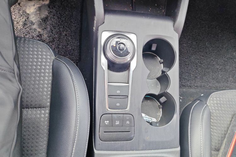 福特 福克斯 2020款 三厢 EcoBoost 180 自动锋潮型中控内饰18