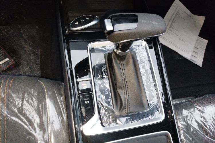 奔腾B70 2025款 龙耀版 1.5T 质享型中控内饰18