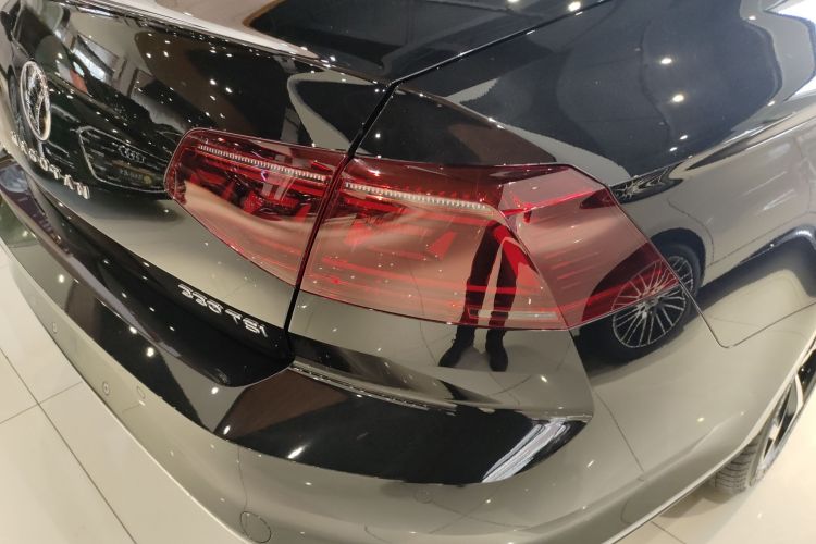 大众 迈腾 2025款 改款二 众享款 330TSI DSG豪华型车身外观9