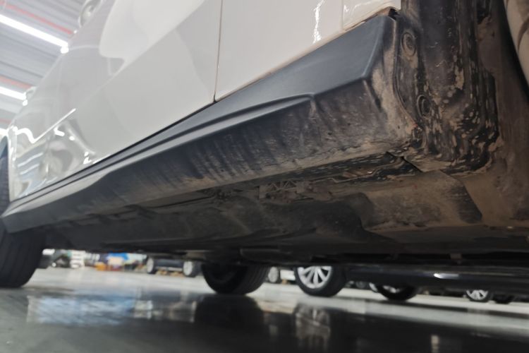 奔驰GLC轿跑 2024款 GLC 300 4MATIC 轿跑SUV局部细节9001