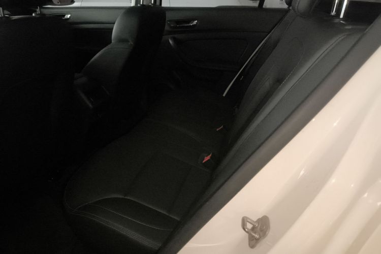 观致5 2018款 改款 1.6T 自动领先型中控内饰21