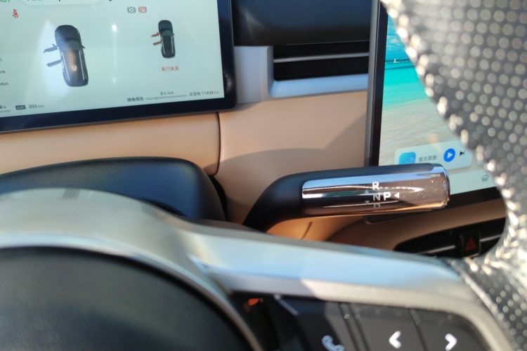 蓝电E5 PLUS 2025款 165km 长续航版 5座中控内饰18