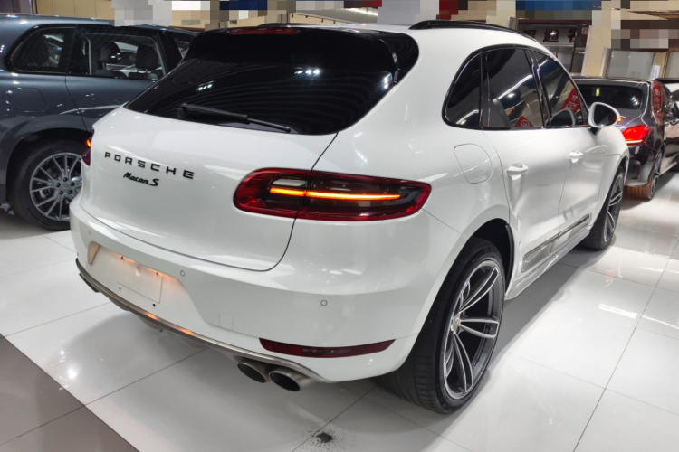 保时捷 2014款 Macan S 3.0T车身外观6005