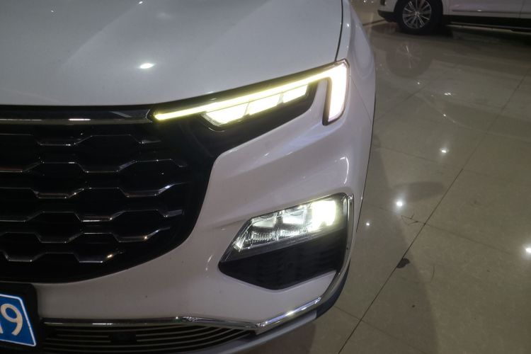 福特 领裕 2021款 EcoBoost 225 尊领型 6座车身外观36