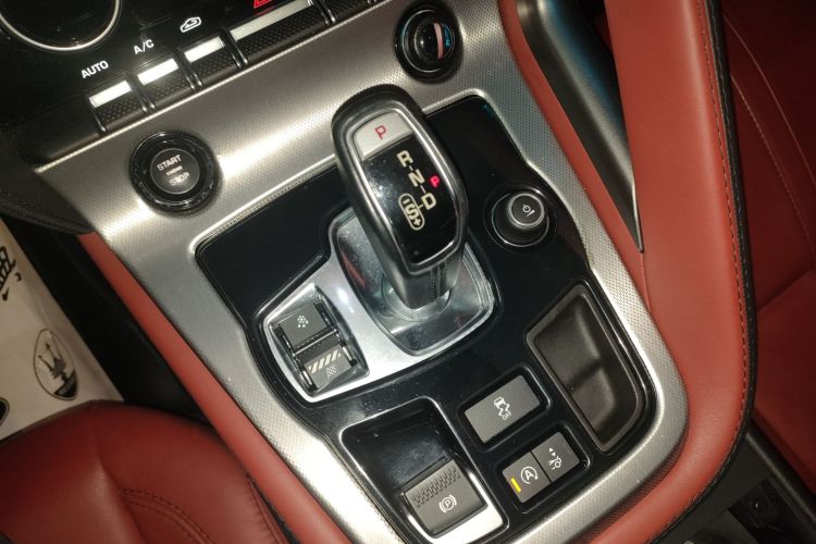 捷豹F-TYPE 2016款 3.0 SC 硬顶版中控内饰18