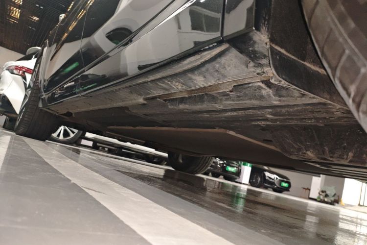 理想汽车 理想L9 2023款 Pro局部细节9002