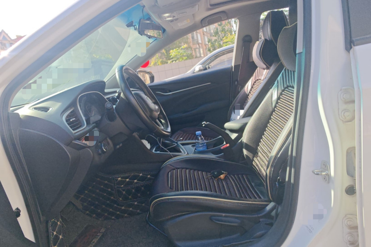 别克 英朗 2018款 18T 自动精英型中控内饰19