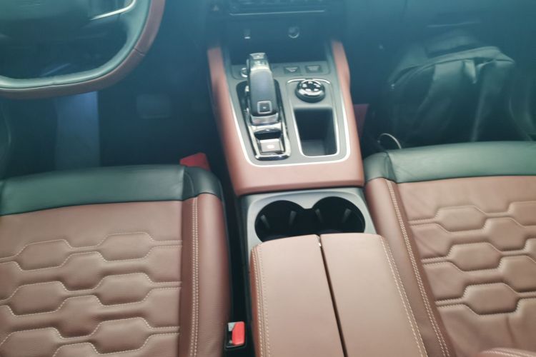 雪铁龙 天逸 C5 AIRCROSS 2017款 380THP 豪华型中控内饰18