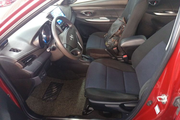 丰田 YARiS L 致炫 2015款 1.5E 自动魅动版中控内饰19