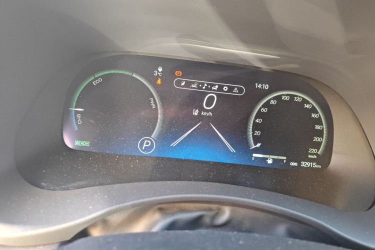 丰田 皇冠陆放 2021款 2.5L HEV四驱尊贵版中控内饰14