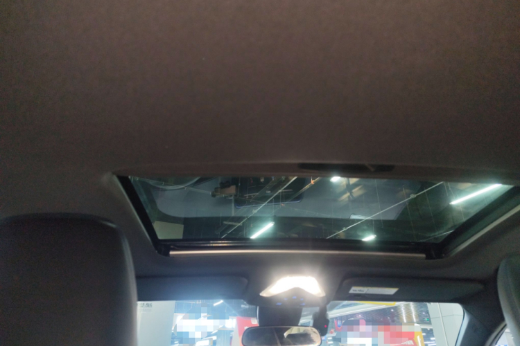 丰田C-HR 2020款 2.0L 豪华版局部细节22