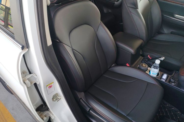 哈弗H6 2017款 红标 运动版 1.5T 手动两驱精英型局部细节41