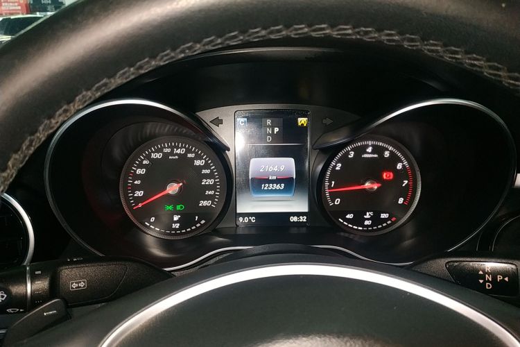 奔驰C级 2017款 改款 C 200 L 运动版中控内饰14