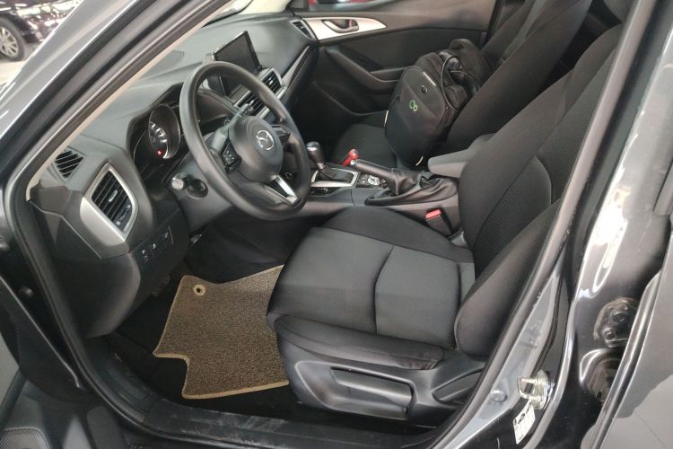 马自达3 昂克赛拉 2017款 两厢 1.5L 自动舒适型 国V中控内饰19