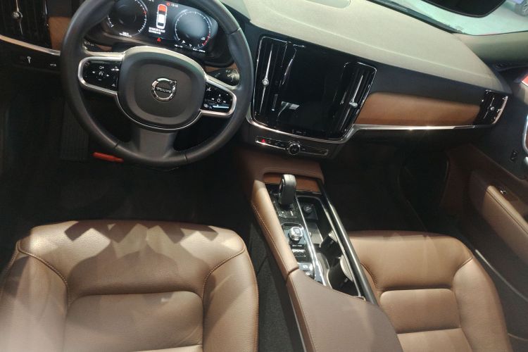 沃尔沃S90 2021款 B5 智逸豪华版中控内饰7002