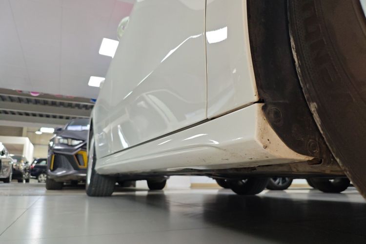 奔驰A级 2022款 改款 A 200 L 运动轿车动感型局部细节9001