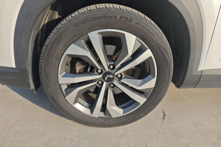 五菱汽车 五菱星辰 2021款 1.5T CVT星曜版车身外观6007