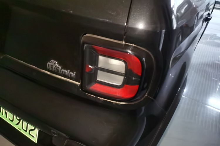 吉利银河 2025款 210km 熊猫卡丁车身外观9