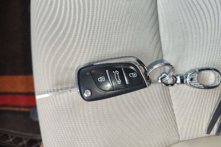 雪佛兰 科鲁兹 2015款 1.5L 经典 SE AT中控内饰7001