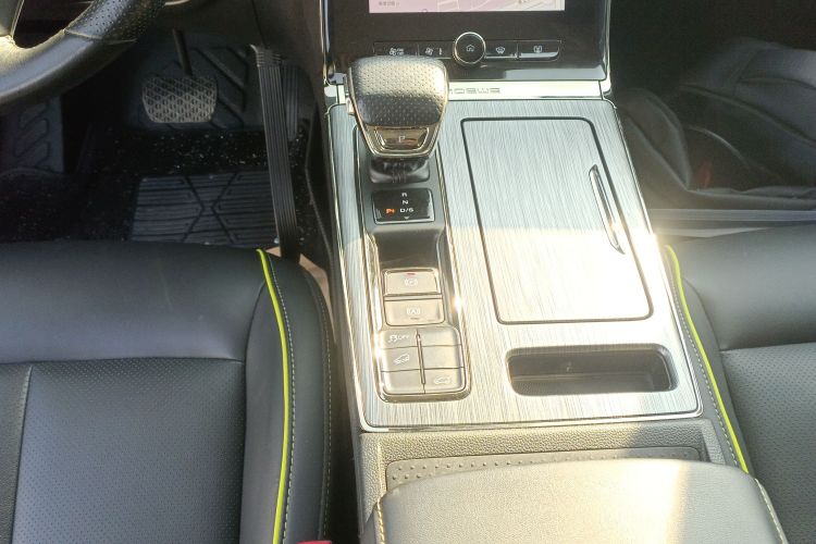 荣威RX5 2021款 PLUS 330TGI 自动国潮智臻版中控内饰18