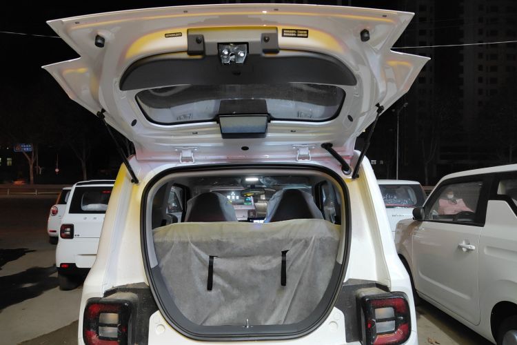 吉利银河 2024款 熊猫mini 200km 耐力熊机舱底盘23