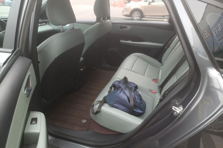 荣威D6 2025款 450km 尊享版中控内饰7004