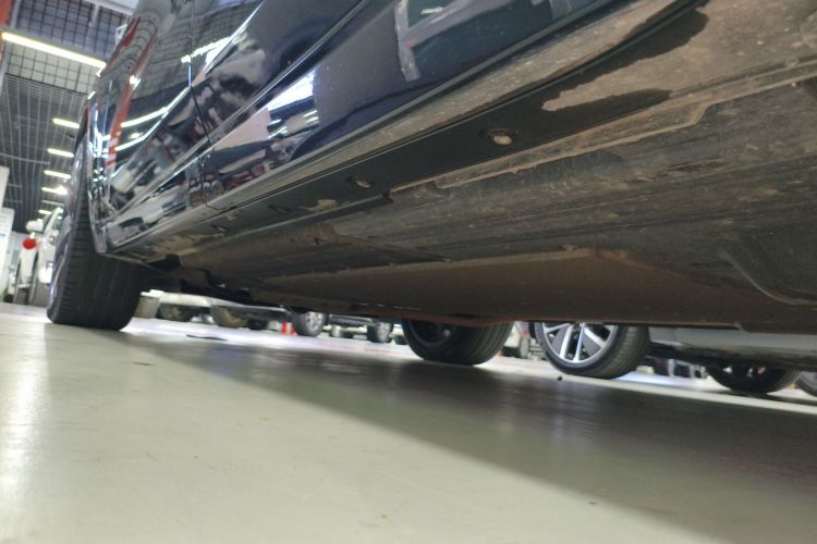 理想汽车 理想L9 2022款 Max机舱底盘30