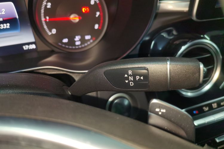 奔驰C级(进口) 2018款 C 200 轿跑车中控内饰18