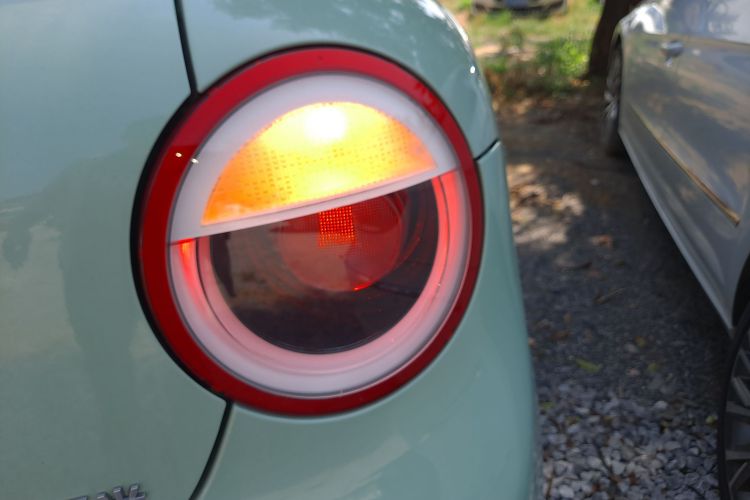 长安Lumin 2022款 210km 香甜款车身外观6006